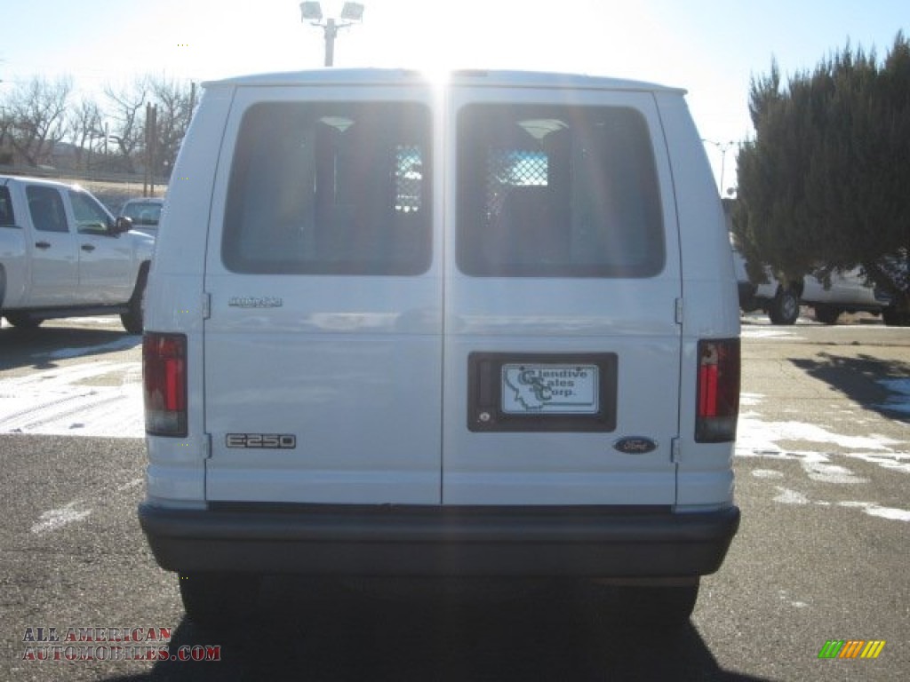 2004 E Series Van E250 Commercial - Oxford White / Medium Flint photo #8