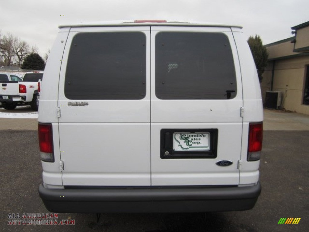 2004 E Series Van E150 Commercial - Oxford White / Medium Flint photo #8