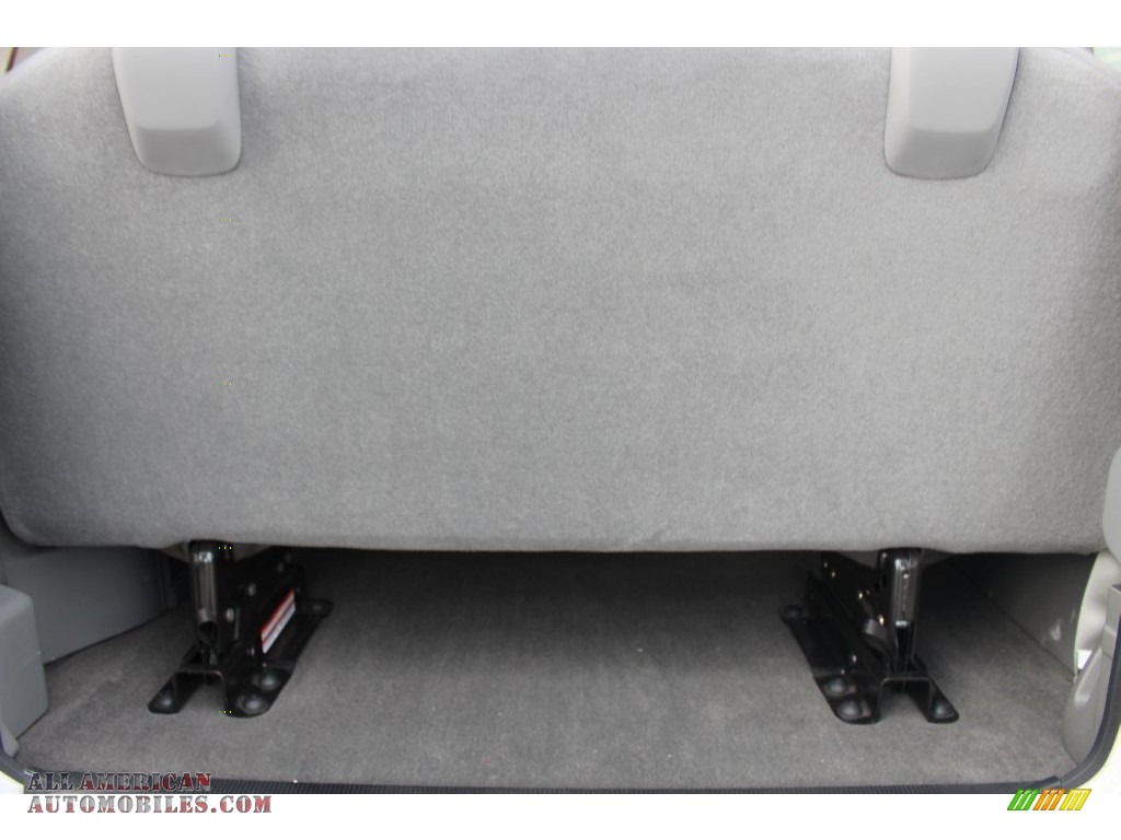 2012 E Series Van E350 XLT Extended Passenger - Oxford White / Medium Flint photo #11
