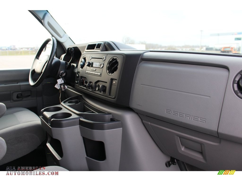 2012 E Series Van E350 XLT Extended Passenger - Oxford White / Medium Flint photo #19