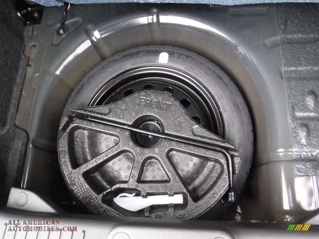 2015 Fiesta SE Hatchback - Tuxedo Black Metallic / Charcoal Black photo #24