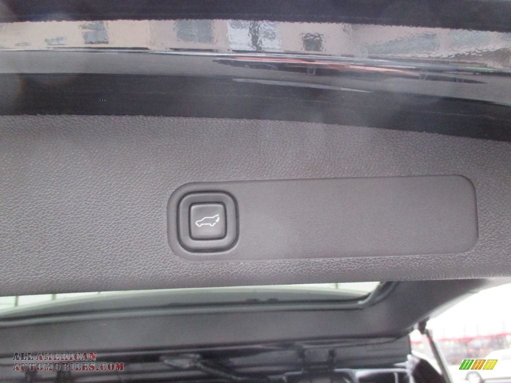 2013 Escalade Premium AWD - Black Ice Metallic / Ebony photo #36