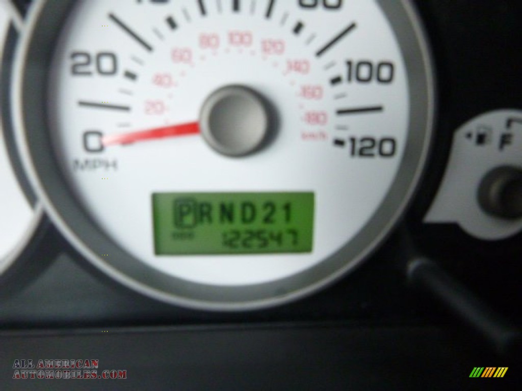 2006 Escape XLT V6 4WD - Redfire Metallic / Medium/Dark Flint photo #19