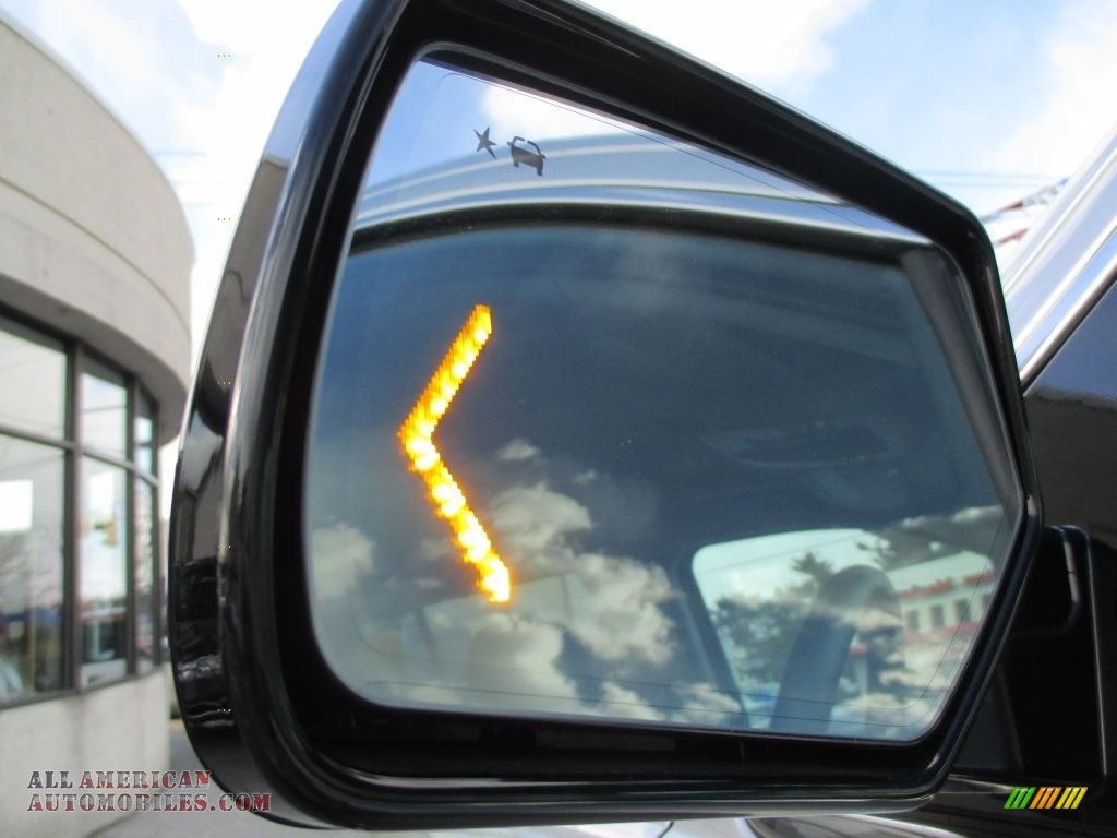 2015 Yukon SLT 4WD - Quicksilver Metallic / Jet Black photo #37