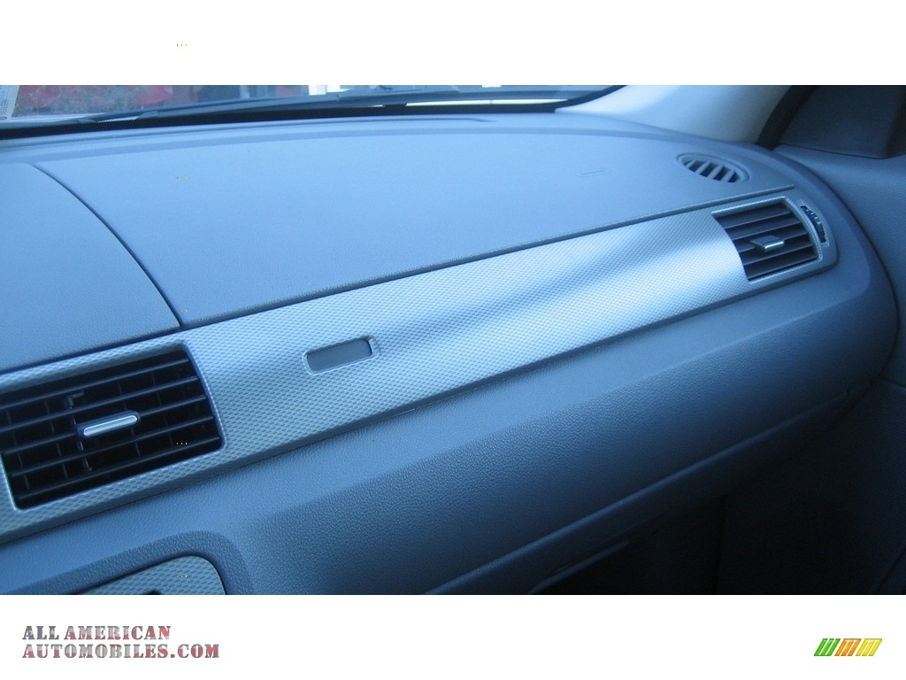 2005 Five Hundred SE - Silver Frost Metallic / Shale Grey photo #31