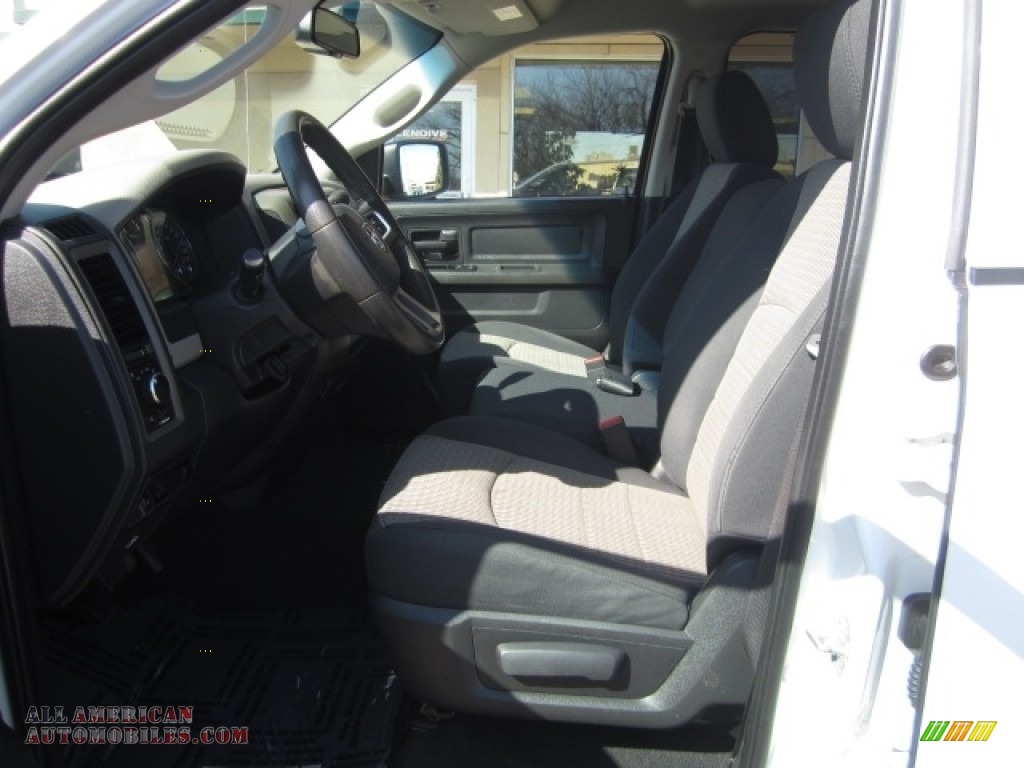 2011 Ram 1500 ST Quad Cab 4x4 - Bright White / Dark Slate Gray/Medium Graystone photo #11