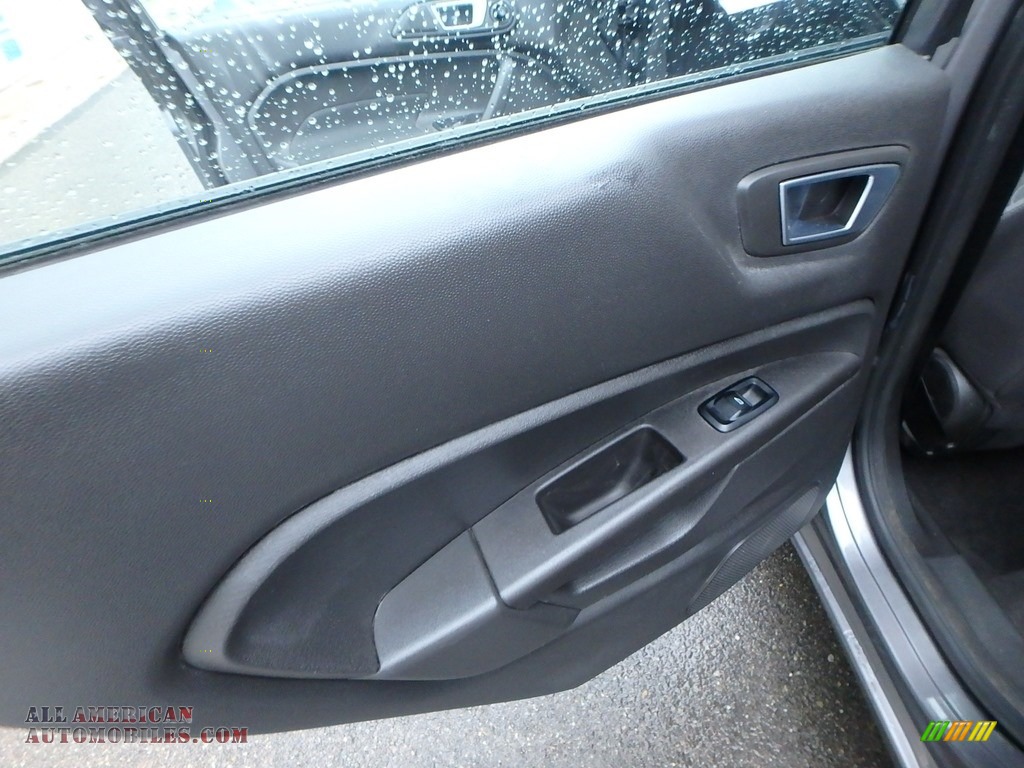 2014 Fiesta SE Hatchback - Storm Gray / Charcoal Black photo #19