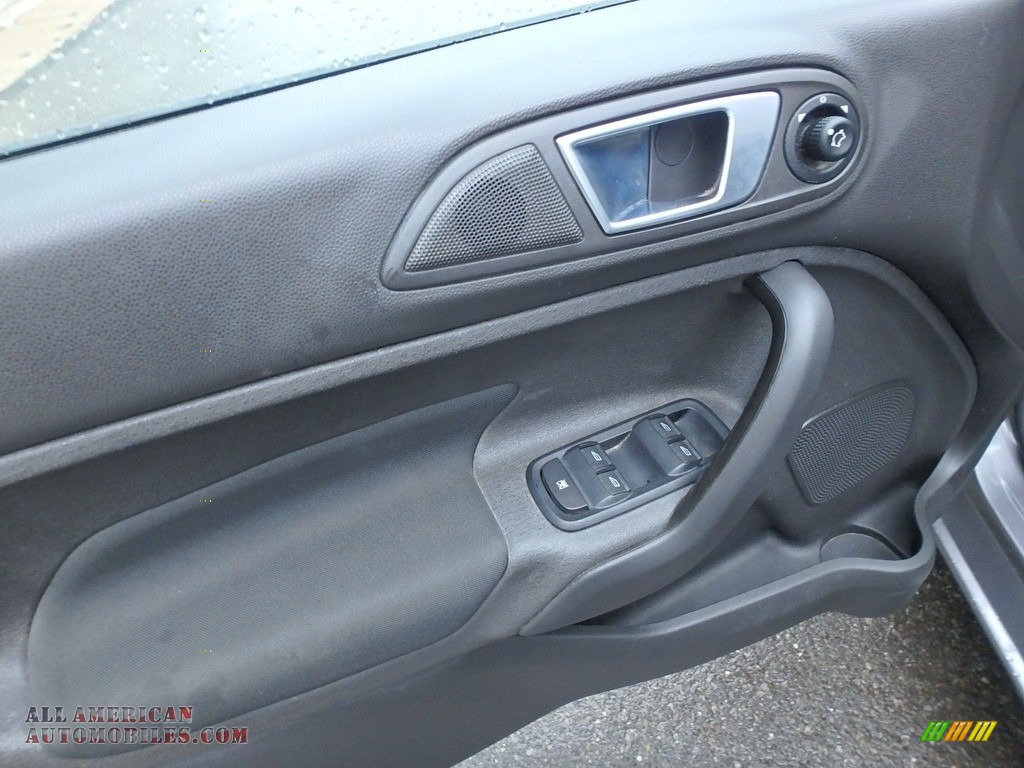 2014 Fiesta SE Hatchback - Storm Gray / Charcoal Black photo #20
