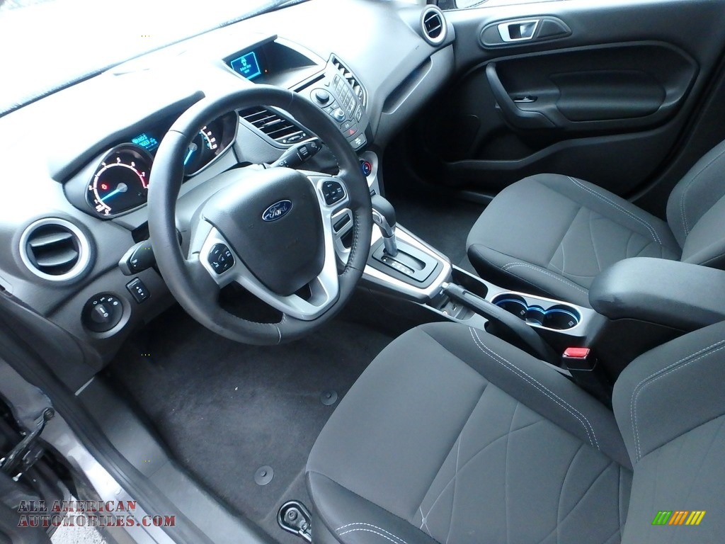 2014 Fiesta SE Sedan - Storm Gray / Charcoal Black photo #20