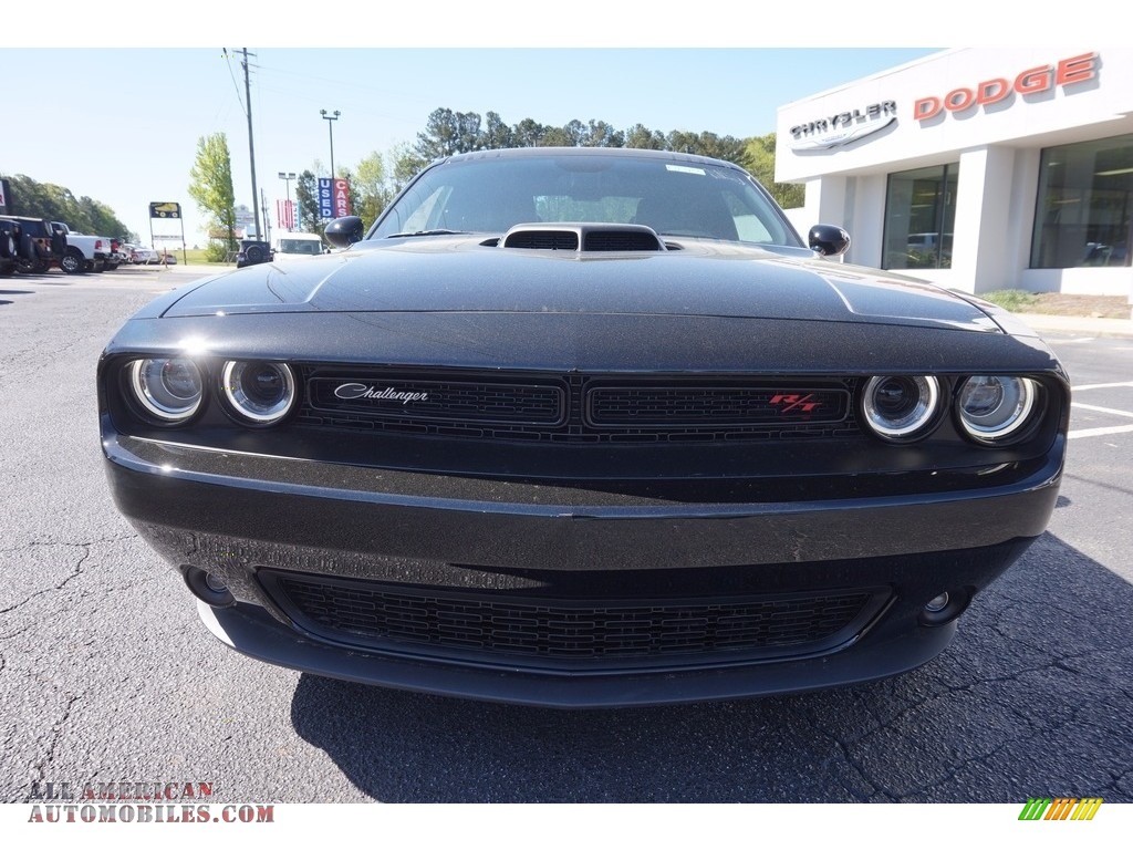2016 Challenger R/T Shaker - Pitch Black / Black/Ruby Red photo #2