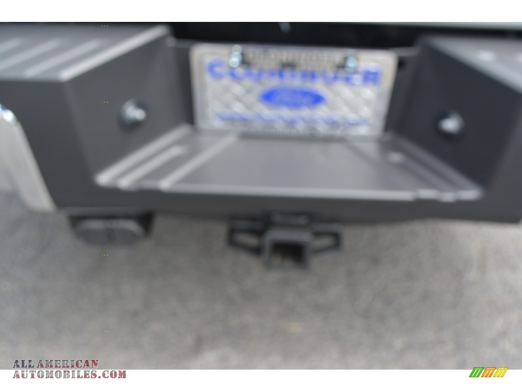 2016 F250 Super Duty XL Crew Cab 4x4 - Ingot Silver Metallic / Steel photo #5