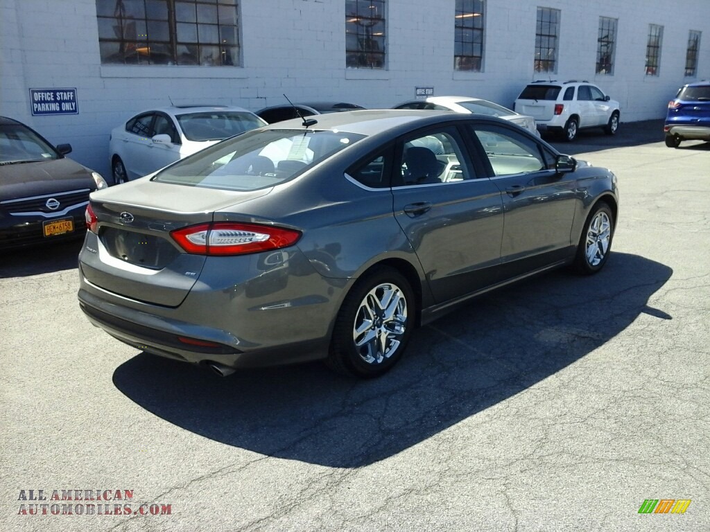 2014 Fusion SE - Sterling Gray / Charcoal Black photo #4