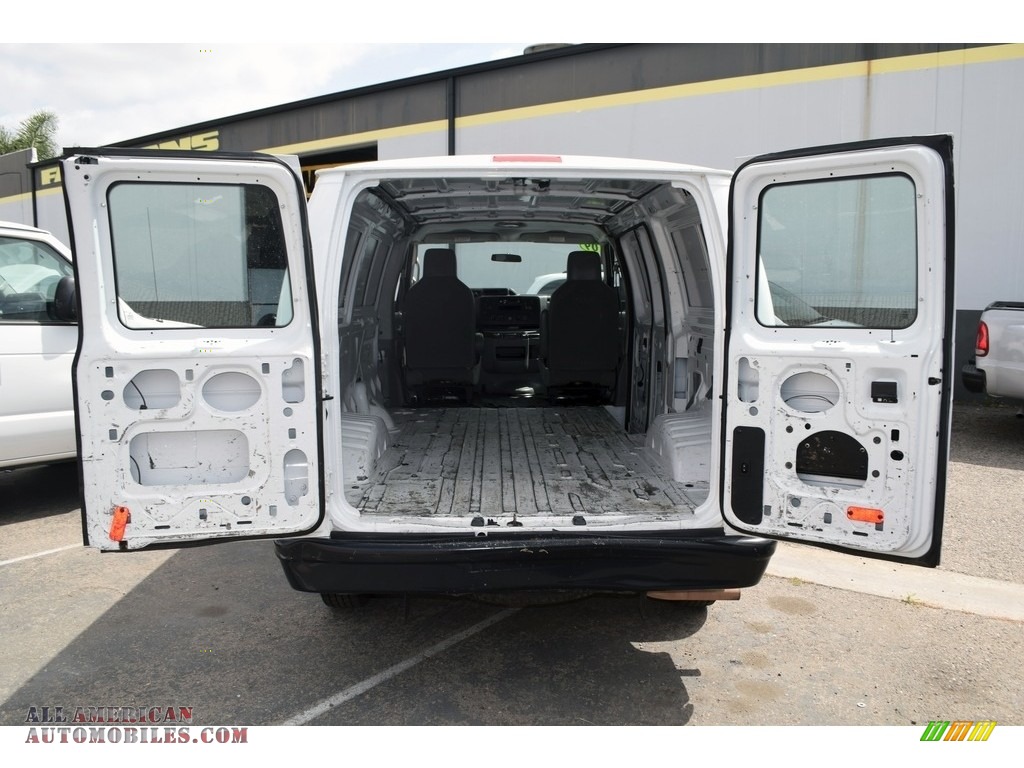 2009 E Series Van E150 Cargo - Oxford White / Medium Flint photo #7