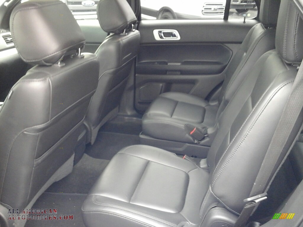 2013 Explorer XLT 4WD - Tuxedo Black Metallic / Charcoal Black photo #9