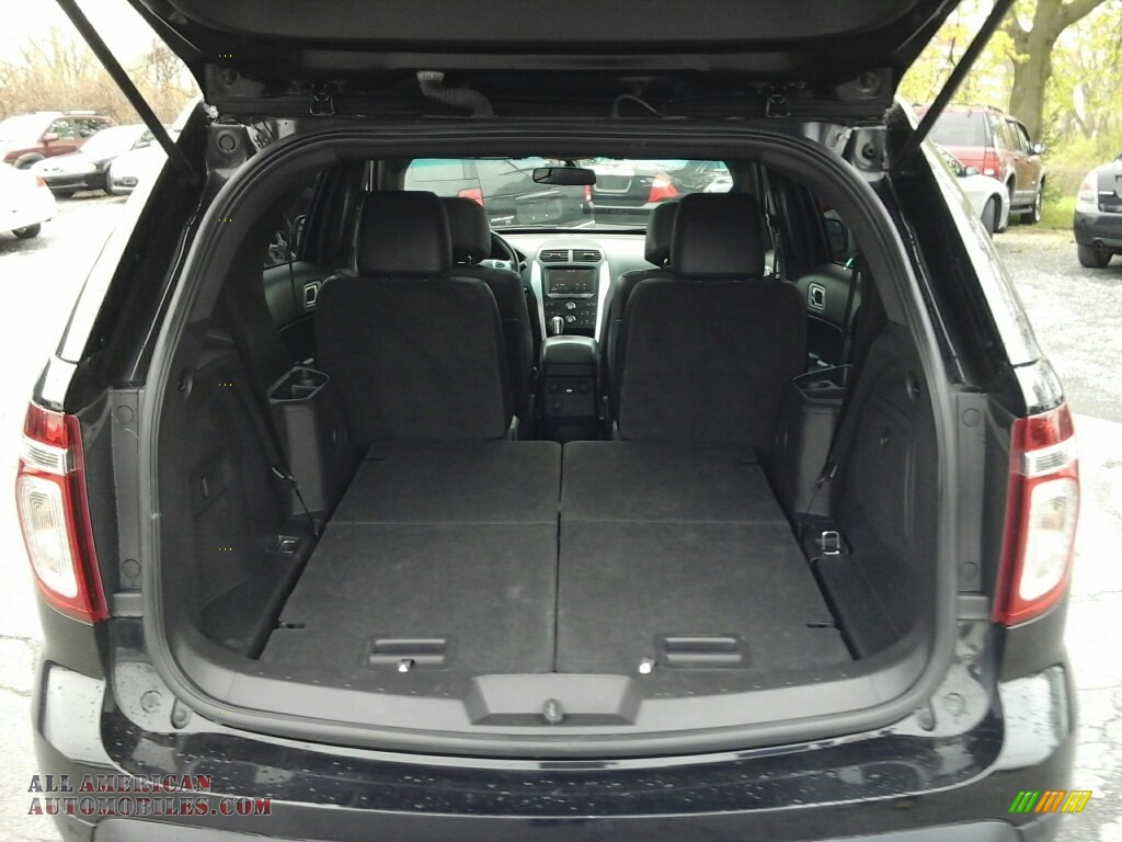 2013 Explorer XLT 4WD - Tuxedo Black Metallic / Charcoal Black photo #12