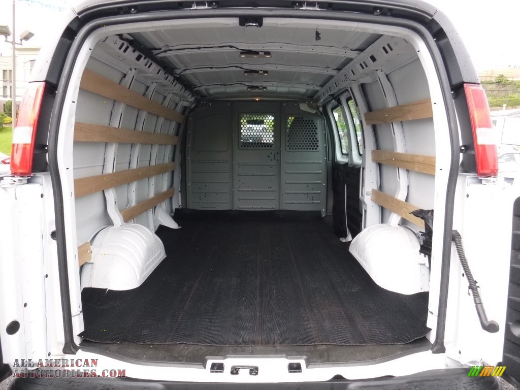 2015 Savana Van 2500 Cargo - Summit White / Medium Pewter photo #5