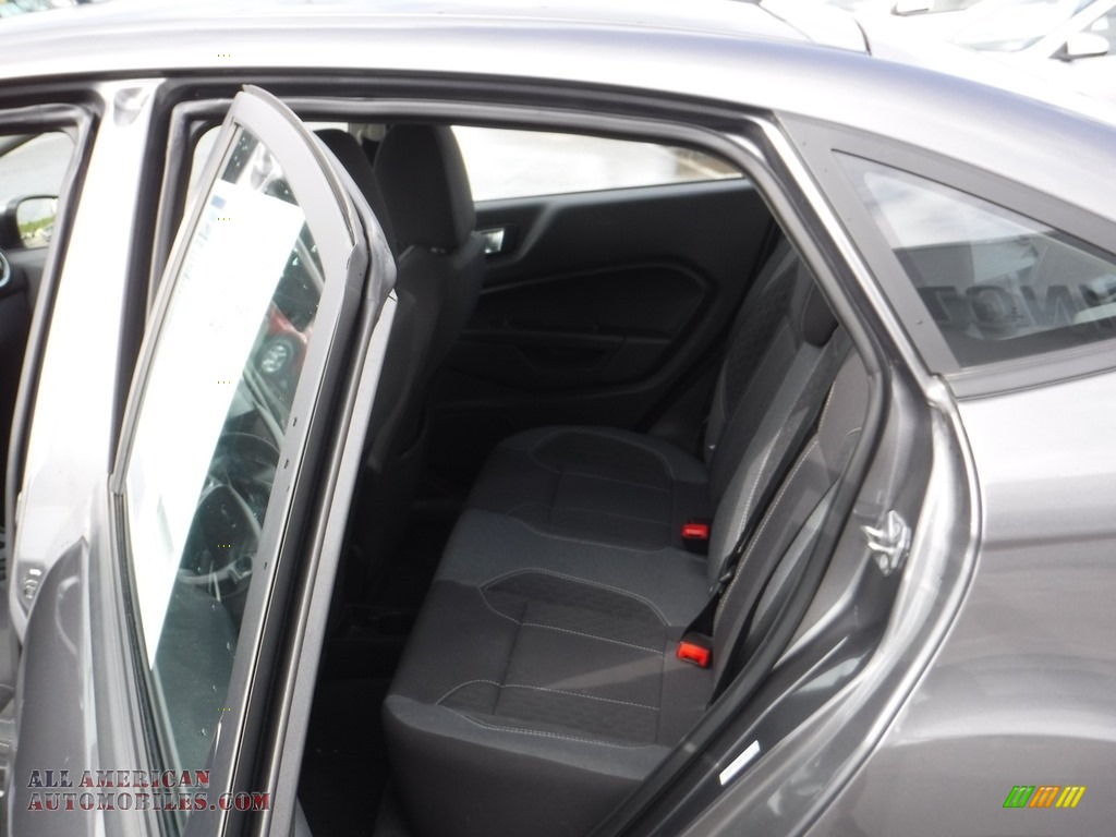 2014 Fiesta SE Sedan - Storm Gray / Charcoal Black photo #17