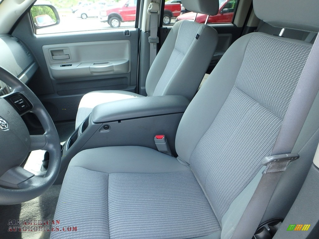 2007 Dakota SLT Quad Cab 4x4 - Bright Silver Metallic / Medium Slate Gray photo #8
