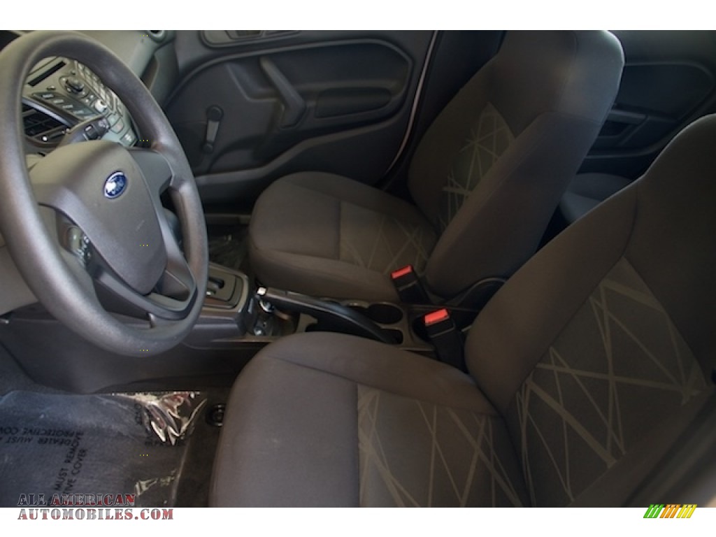 2014 Fiesta S Hatchback - Oxford White / Charcoal Black photo #3