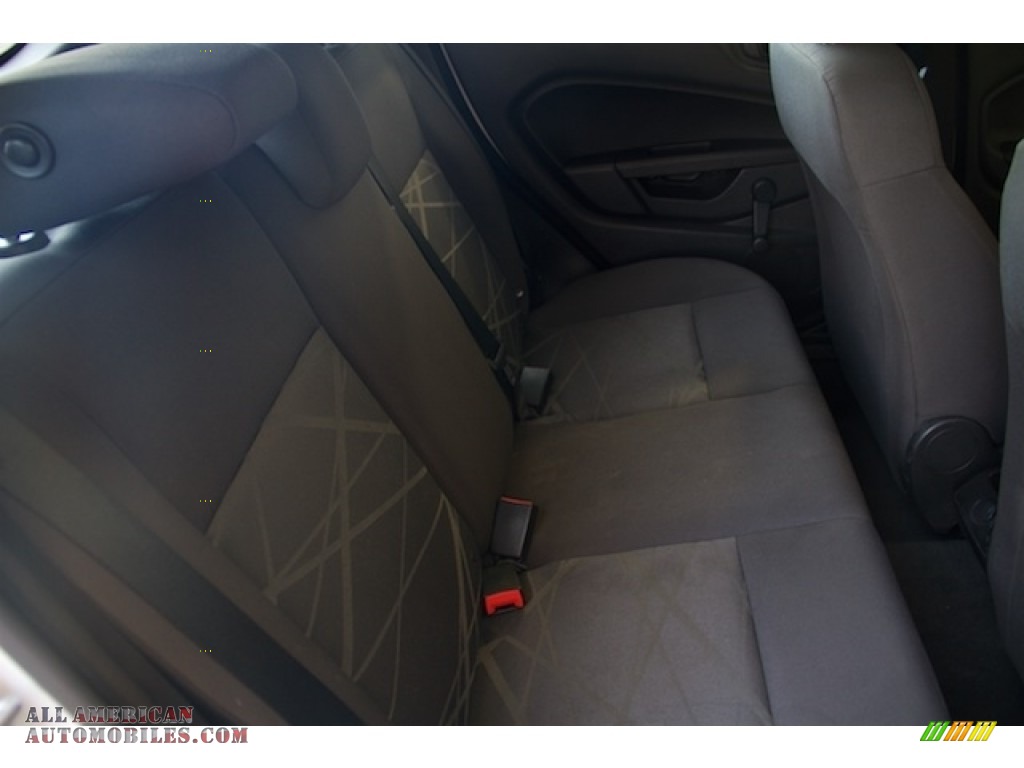 2014 Fiesta S Hatchback - Oxford White / Charcoal Black photo #17