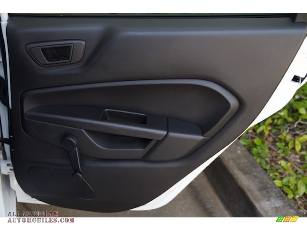2014 Fiesta S Hatchback - Oxford White / Charcoal Black photo #25
