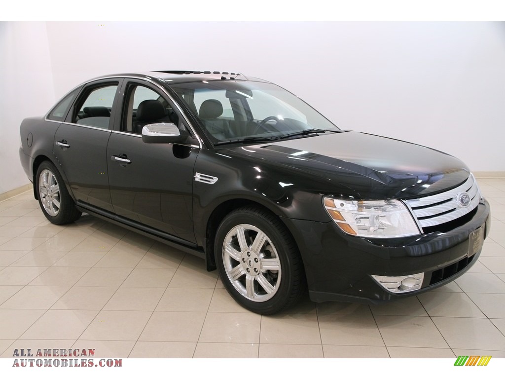 Black Clearcoat / Black Ford Taurus Limited