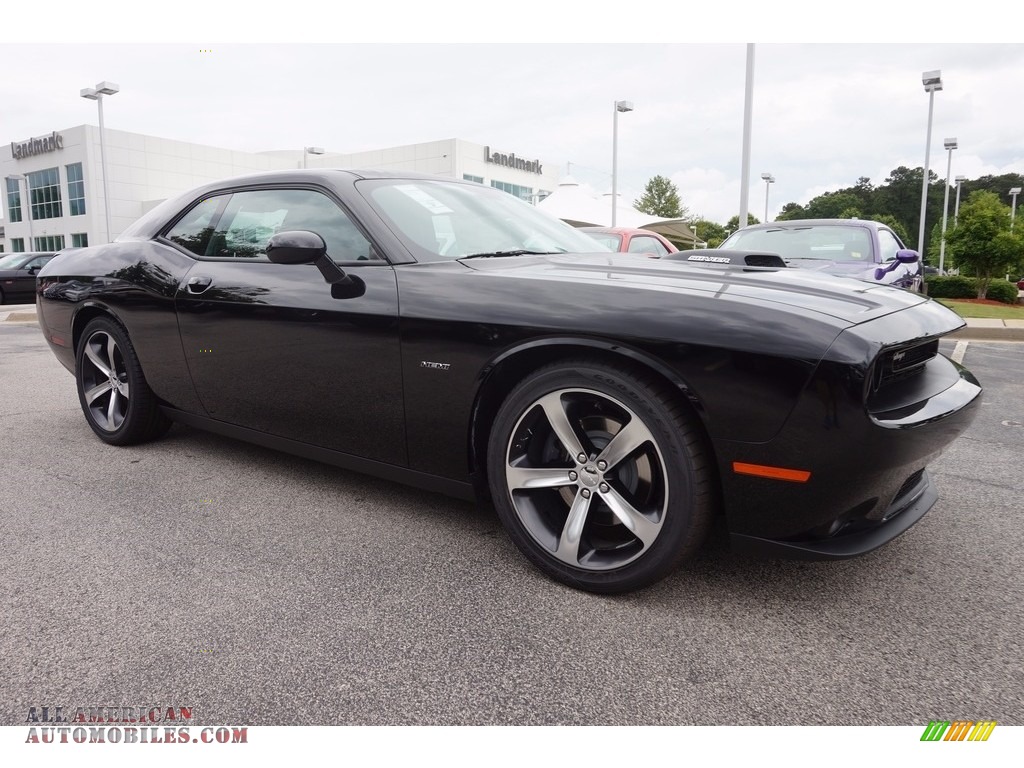 2016 Challenger R/T Shaker - Pitch Black / Black/Ruby Red photo #4