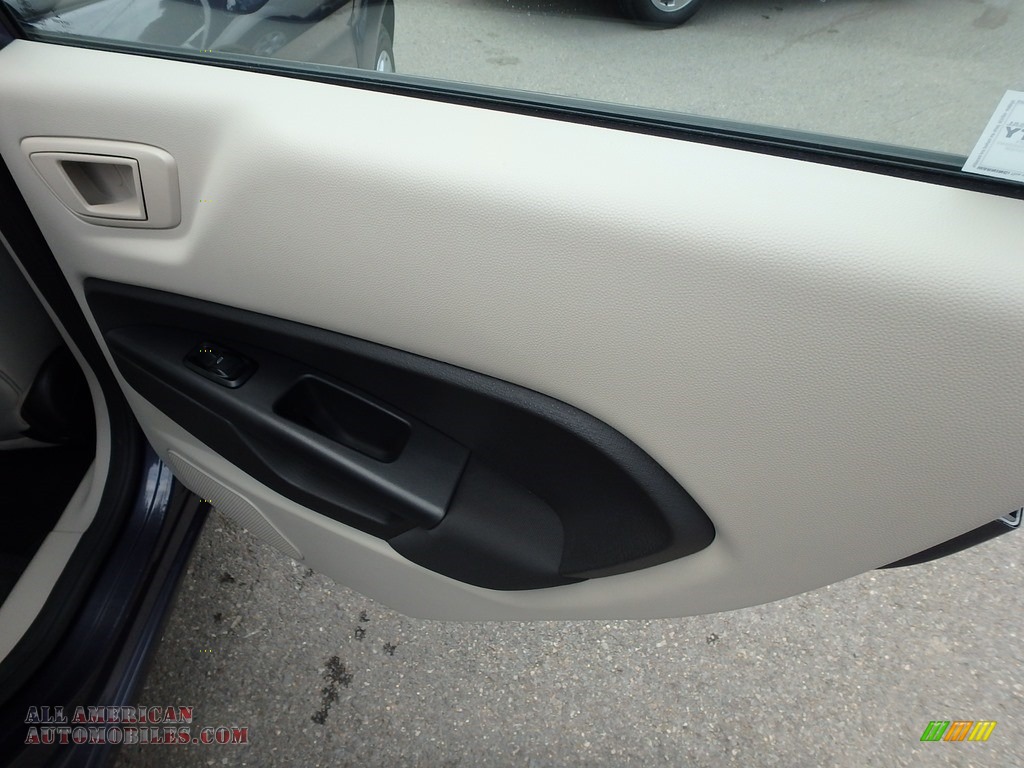 2013 Fiesta SE Hatchback - Violet Gray / Charcoal Black/Light Stone photo #15
