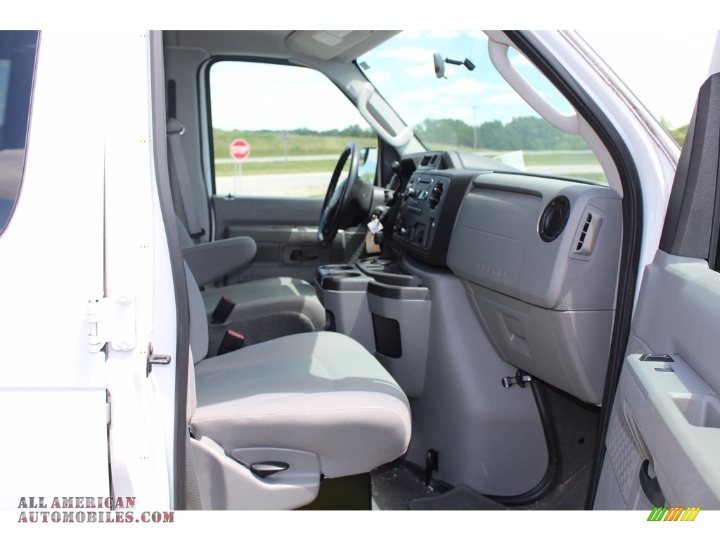 2011 E Series Van E350 XLT Extended Passenger - Oxford White / Medium Flint photo #18