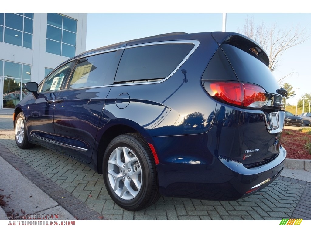 2017 Pacifica Touring L - Jazz Blue Pearl / Black/Alloy photo #2
