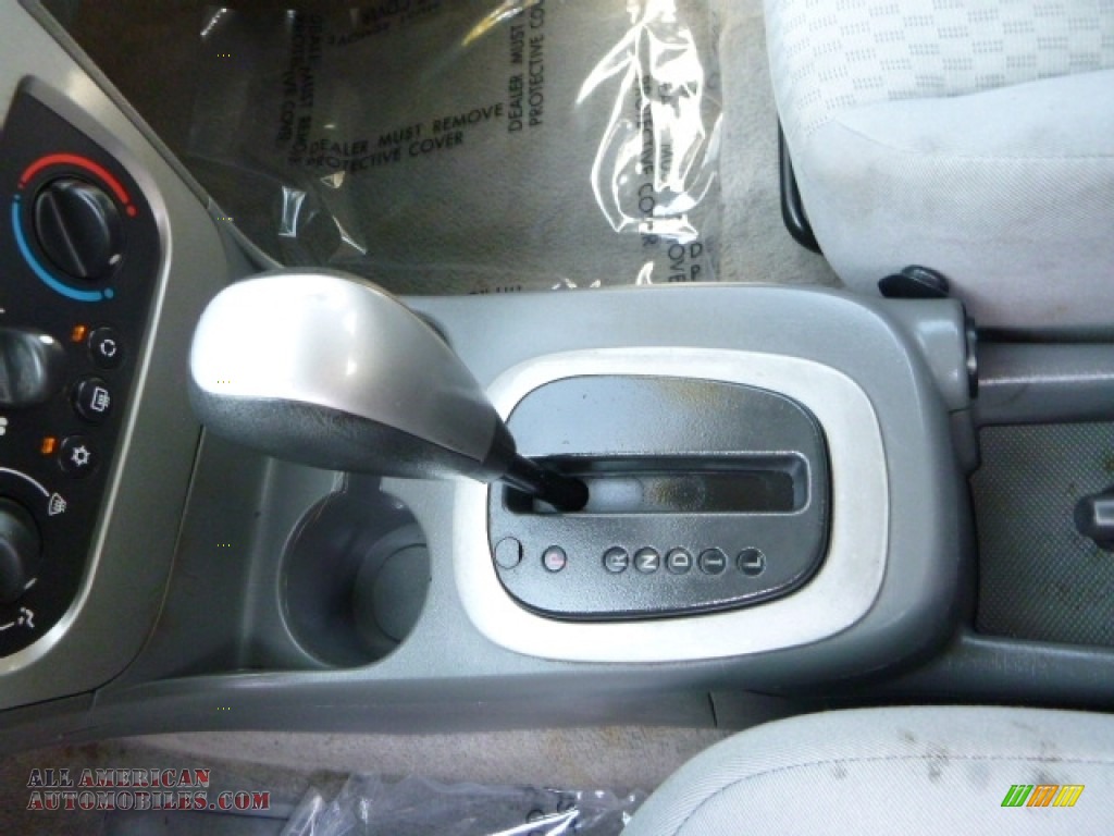 2007 ION 2 Sedan - Silver Nickel / Gray photo #16