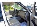 Ford Expedition Limited White Platinum Tri-Coat photo #39