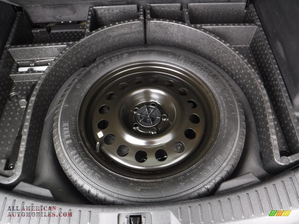 2013 Escape SEL 2.0L EcoBoost 4WD - White Platinum Metallic Tri-Coat / Charcoal Black photo #32