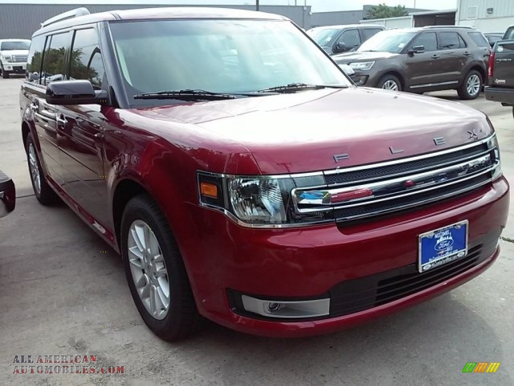 Ruby Red / Dune Ford Flex SEL