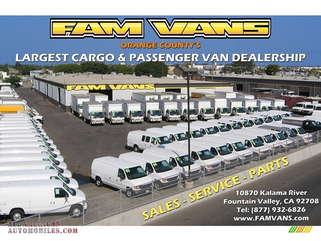 2015 Savana Van 2500 Cargo - Summit White / Medium Pewter photo #21