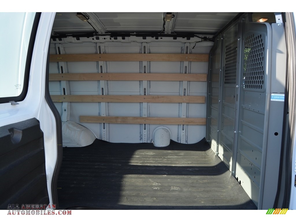 2015 Savana Van 2500 Cargo - Summit White / Medium Pewter photo #10