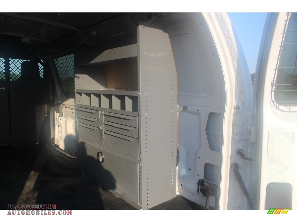2013 E Series Van E150 Cargo - Oxford White / Medium Flint photo #24