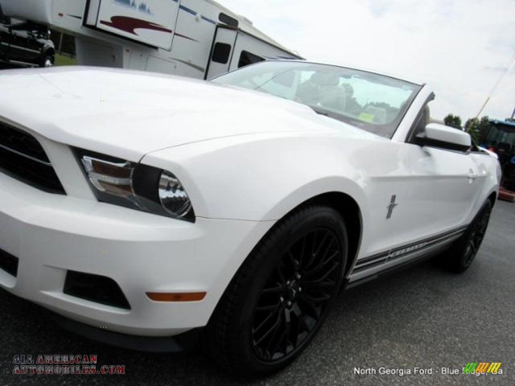 2011 Mustang V6 Premium Convertible - Performance White / Stone photo #29
