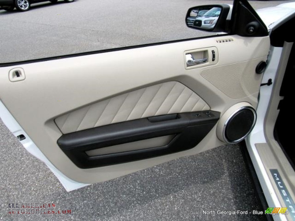 2011 Mustang V6 Premium Convertible - Performance White / Stone photo #35