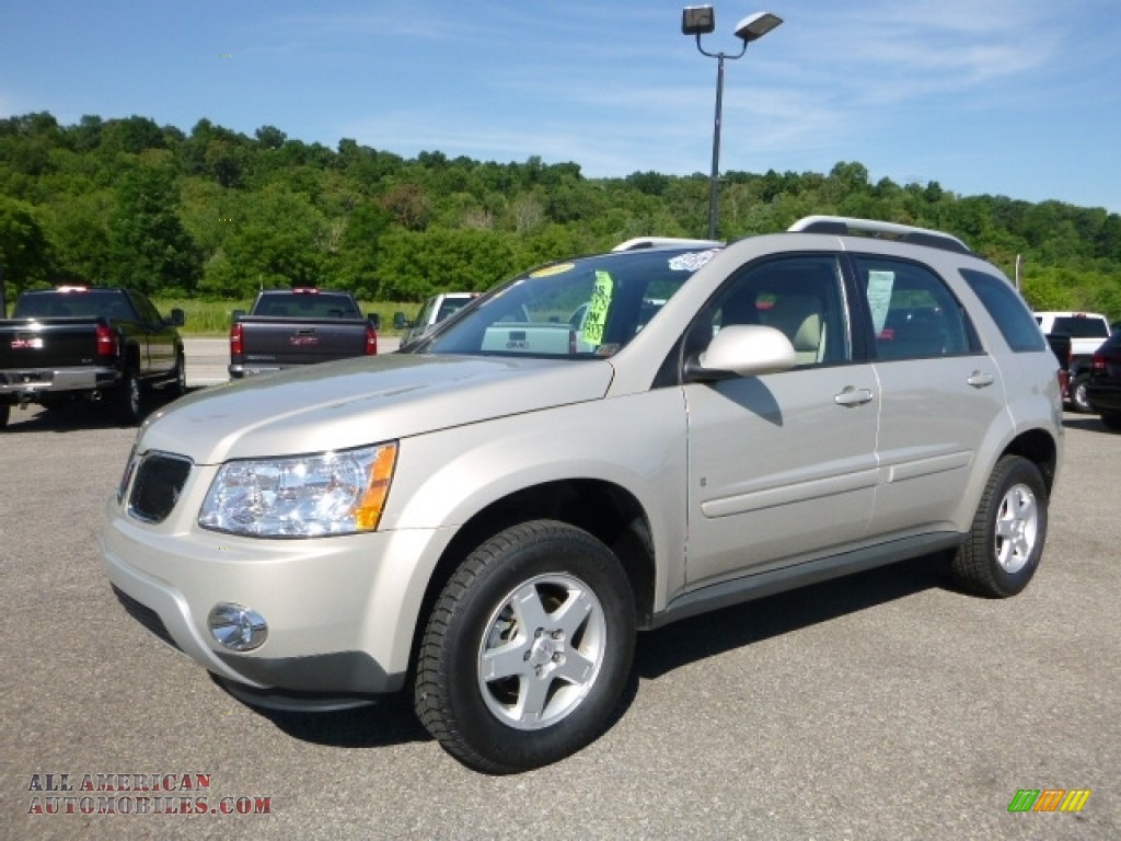 Gold Mist Metallic / Sand Pontiac Torrent 