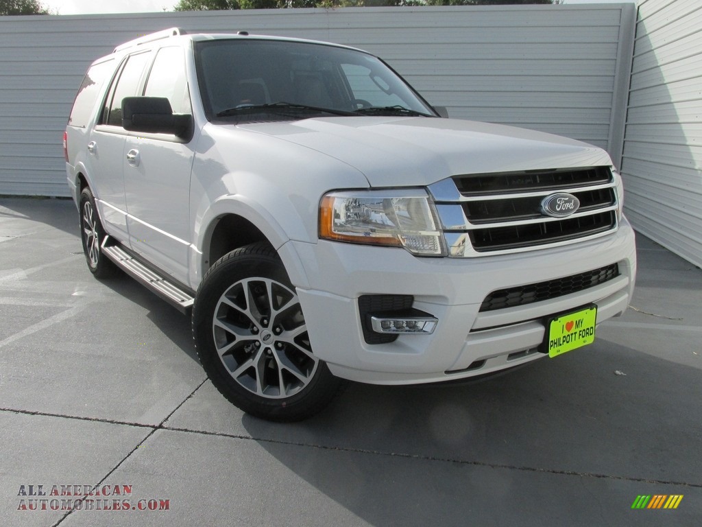 Oxford White / Ebony Ford Expedition XLT