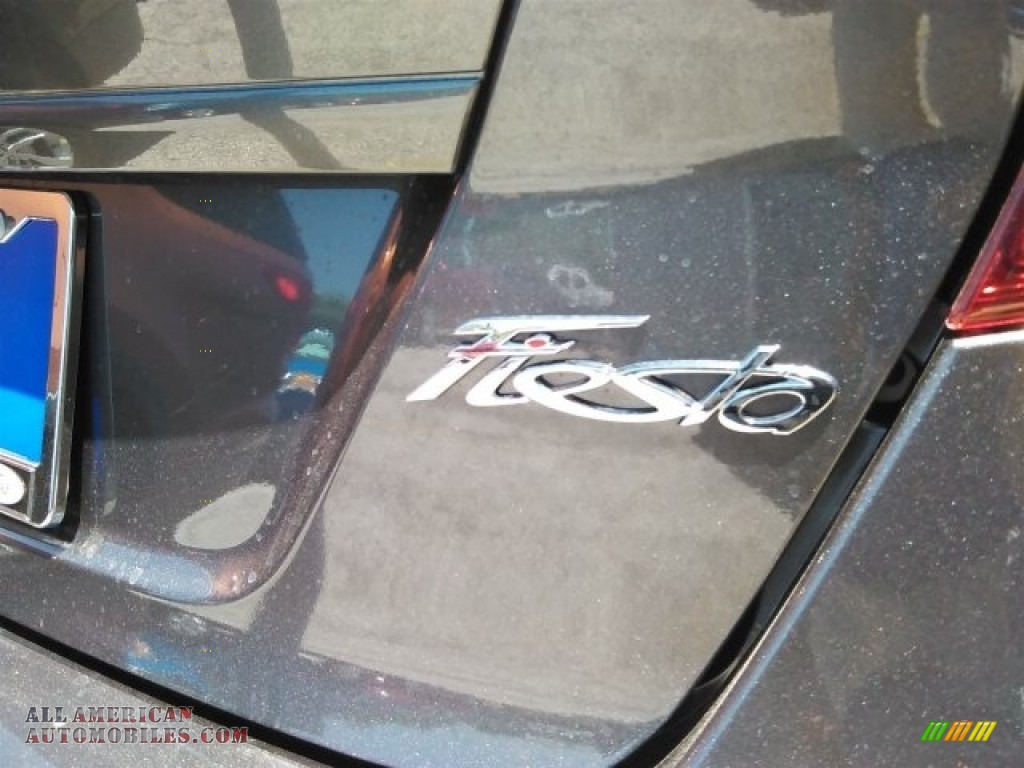 2016 Fiesta SE Hatchback - Magnetic Metallic / Charcoal Black photo #12
