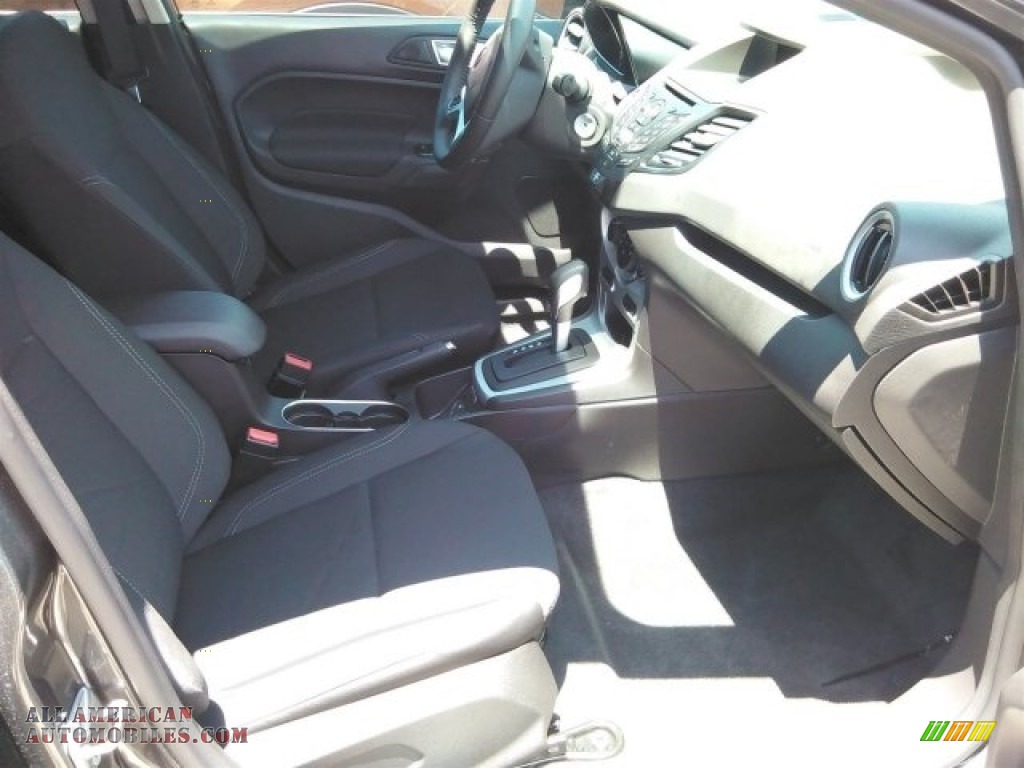 2016 Fiesta SE Hatchback - Magnetic Metallic / Charcoal Black photo #16