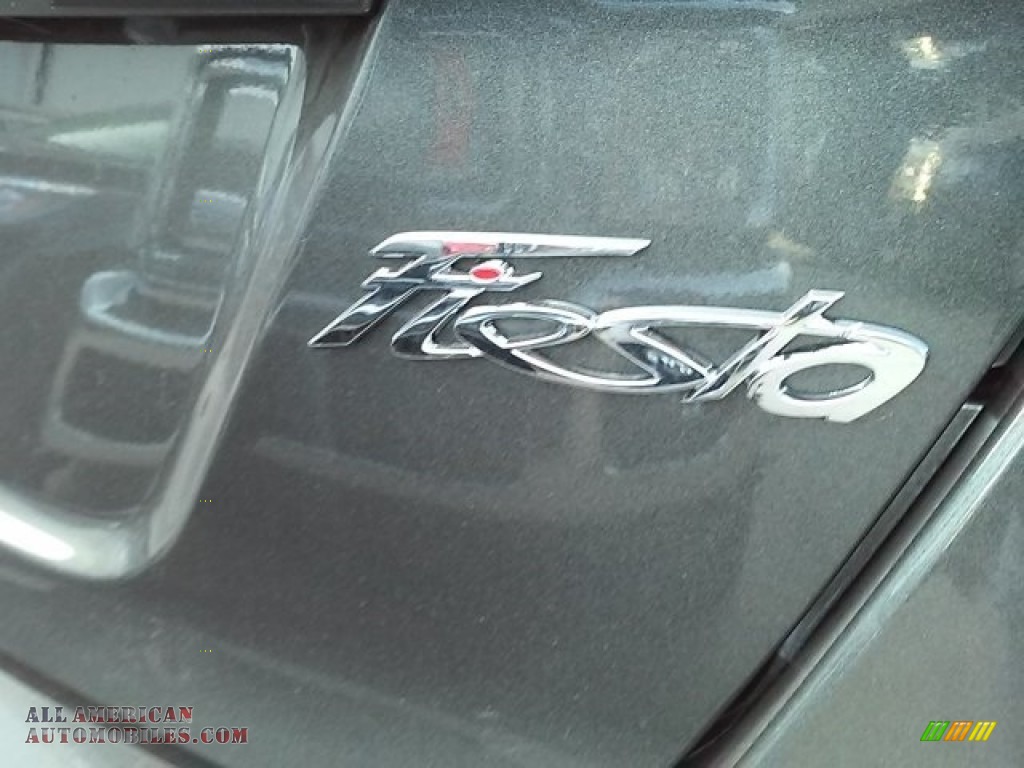 2016 Fiesta SE Hatchback - Magnetic Metallic / Charcoal Black photo #23