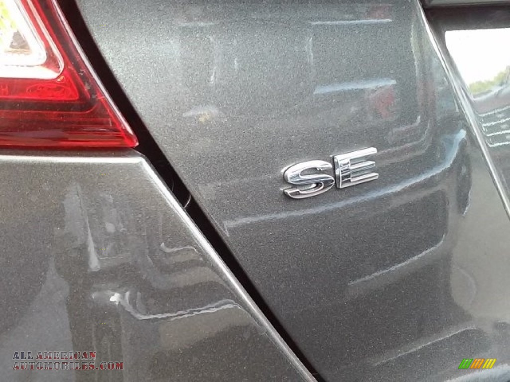 2016 Fiesta SE Hatchback - Magnetic Metallic / Charcoal Black photo #28