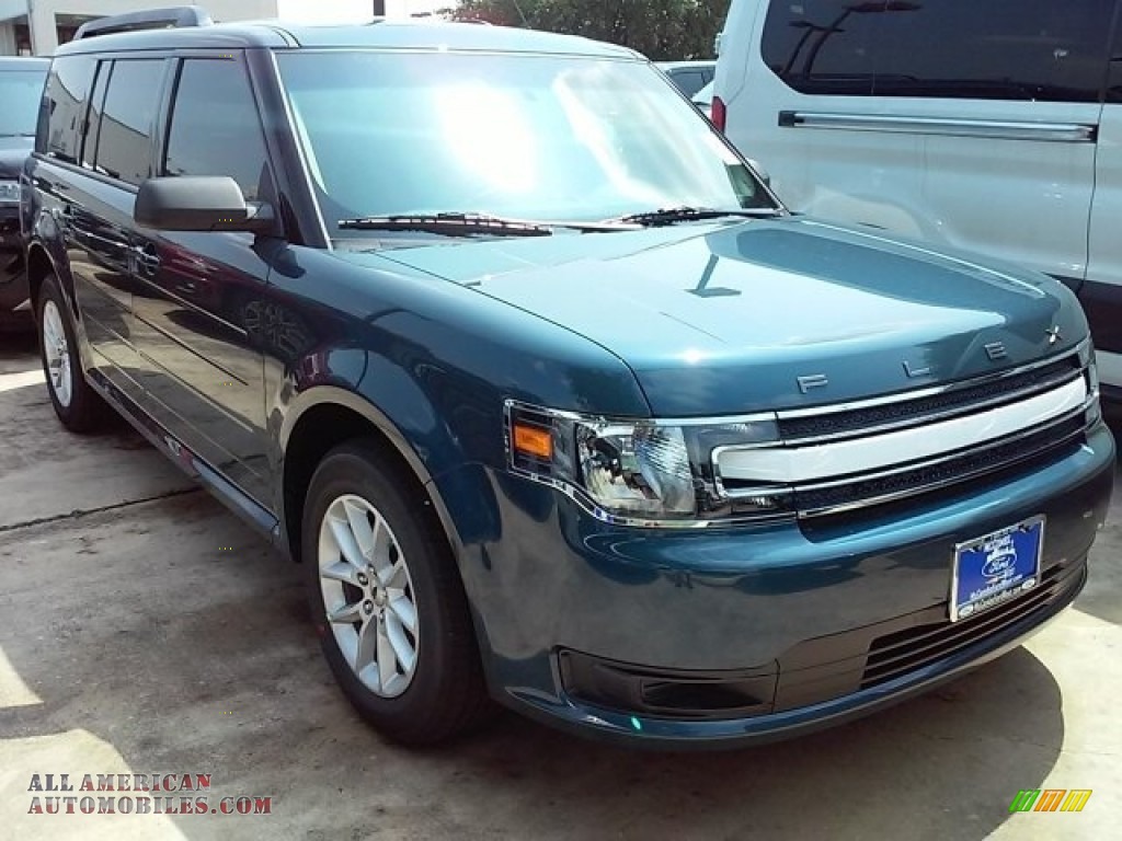 Too Good to Be Blue / Charcoal Black Ford Flex SE