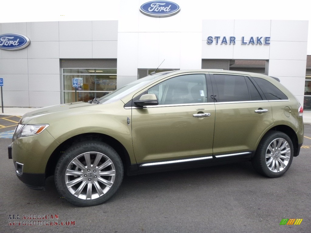 Ginger Ale / Limited Edition Bronze Metallic/Charcoal Black Lincoln MKX AWD