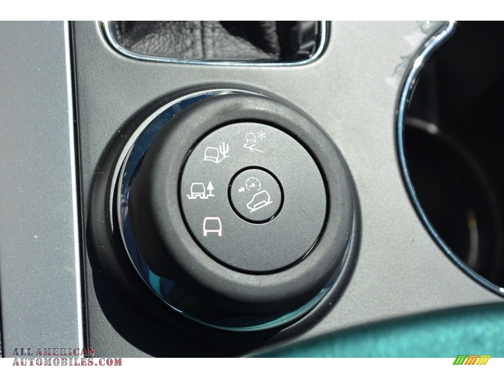 2015 Explorer XLT 4WD - Magnetic / Medium Light Stone photo #38