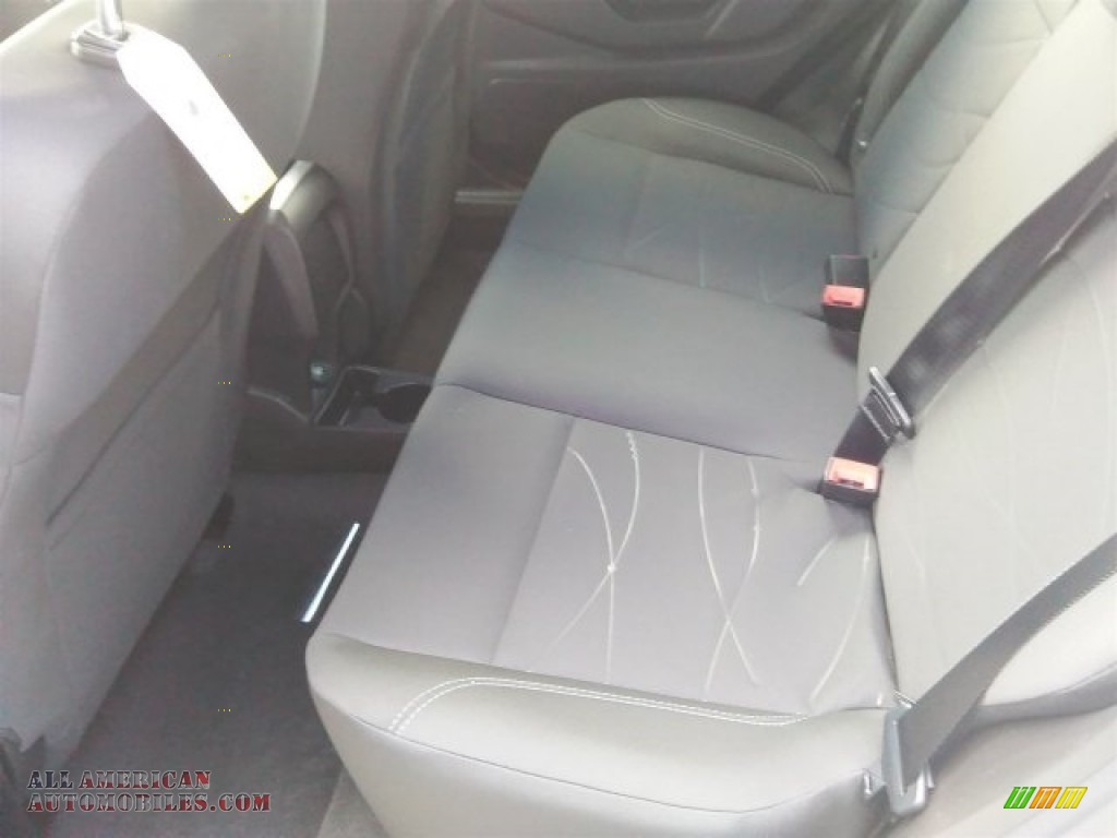 2016 Fiesta SE Hatchback - Oxford White / Charcoal Black photo #14