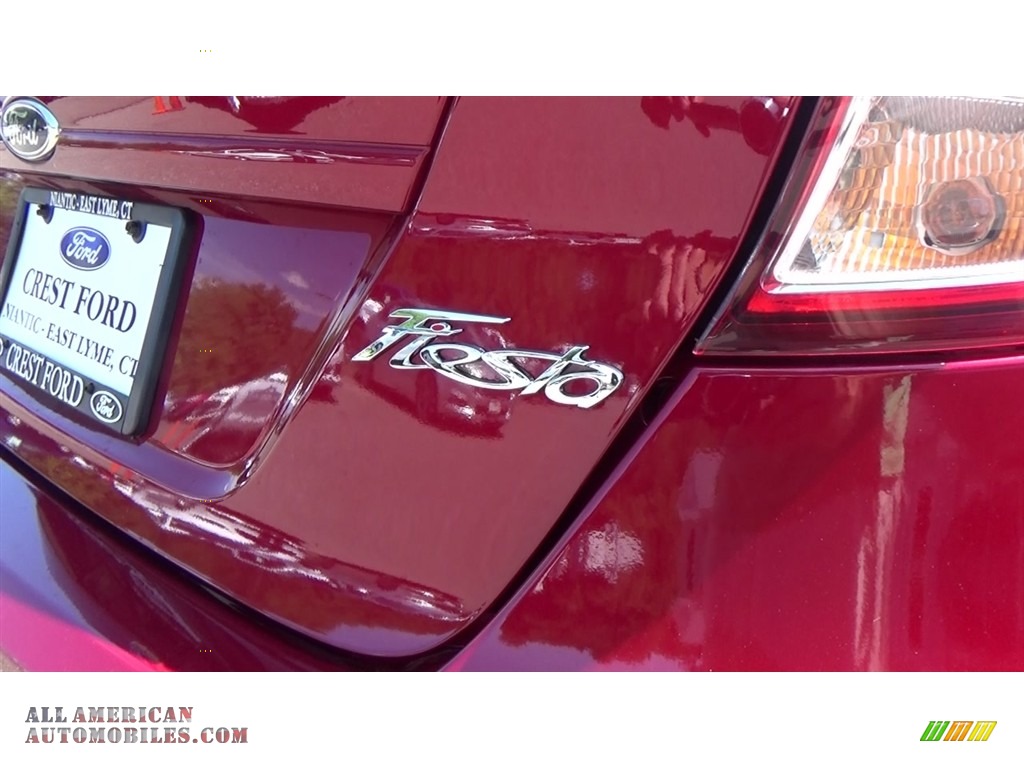 2016 Fiesta SE Hatchback - Ruby Red Metallic / Charcoal Black photo #9